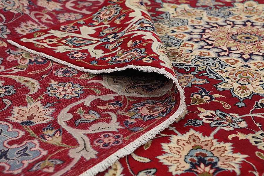 Ispahan Tapis Persan 366x253 - Image 4
