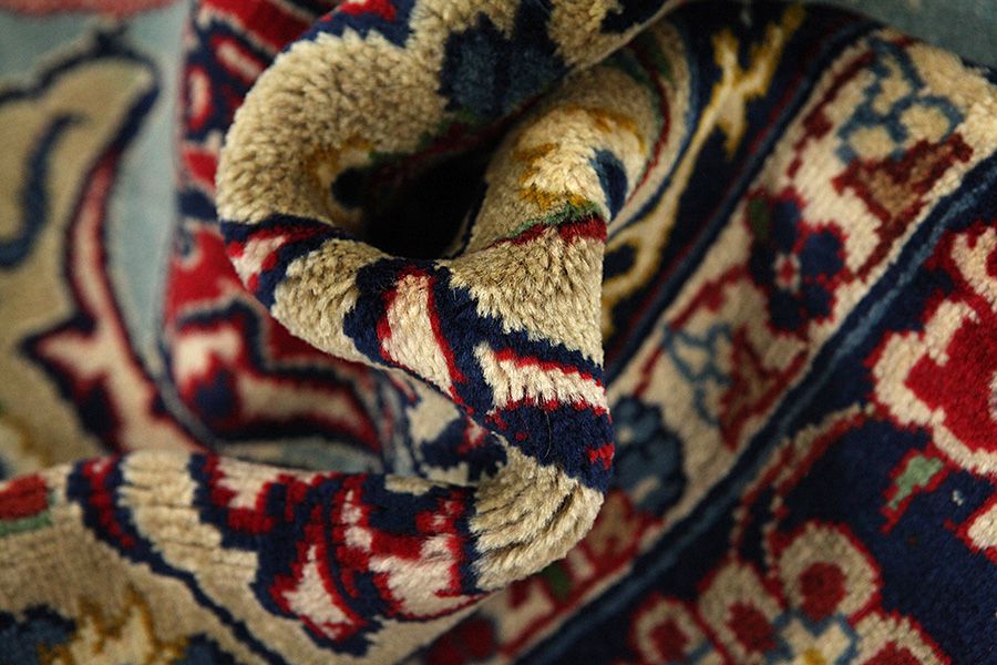 Ispahan Tapis Persan 356x246 - Image 6