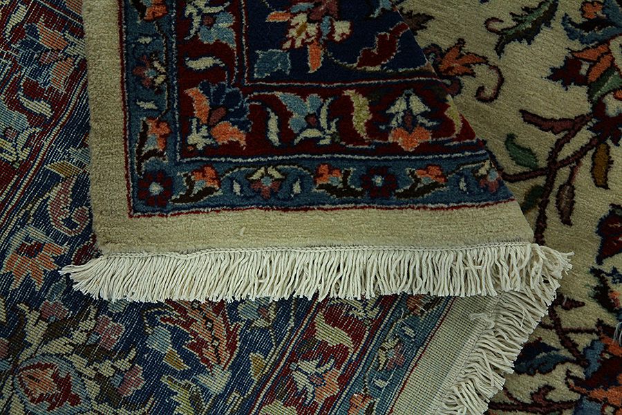 Ispahan Tapis Persan 392x298 - Image 5