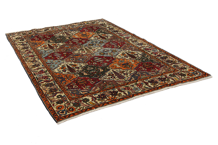 Bakhtiar - Garden Tapis Persan 314x207 - Image 1