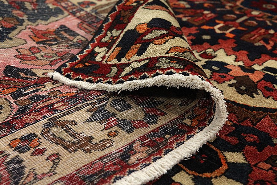 Bakhtiar Tapis Persan 300x210 - Image 4