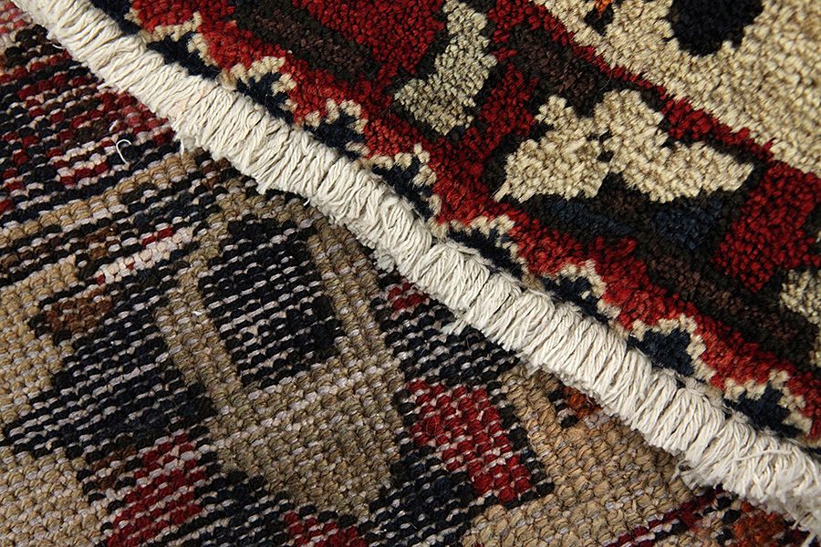 Bakhtiar Tapis Persan 300x210 - Image 5