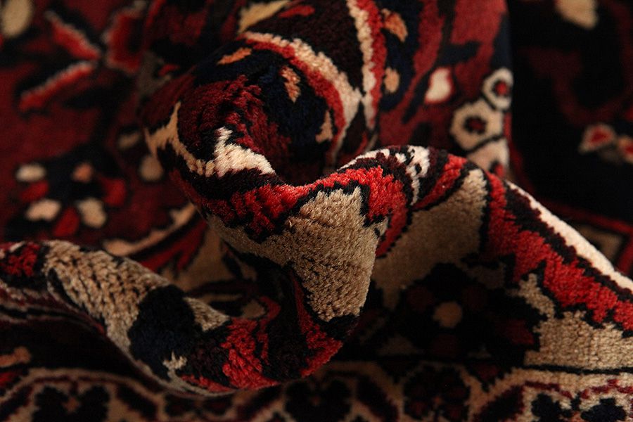 Bakhtiar Tapis Persan 300x202 - Image 6