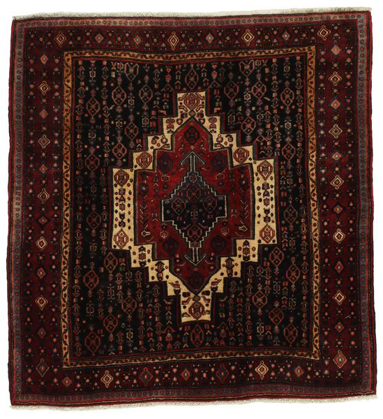 Senneh - Kurdi Tapis Persan 137x130